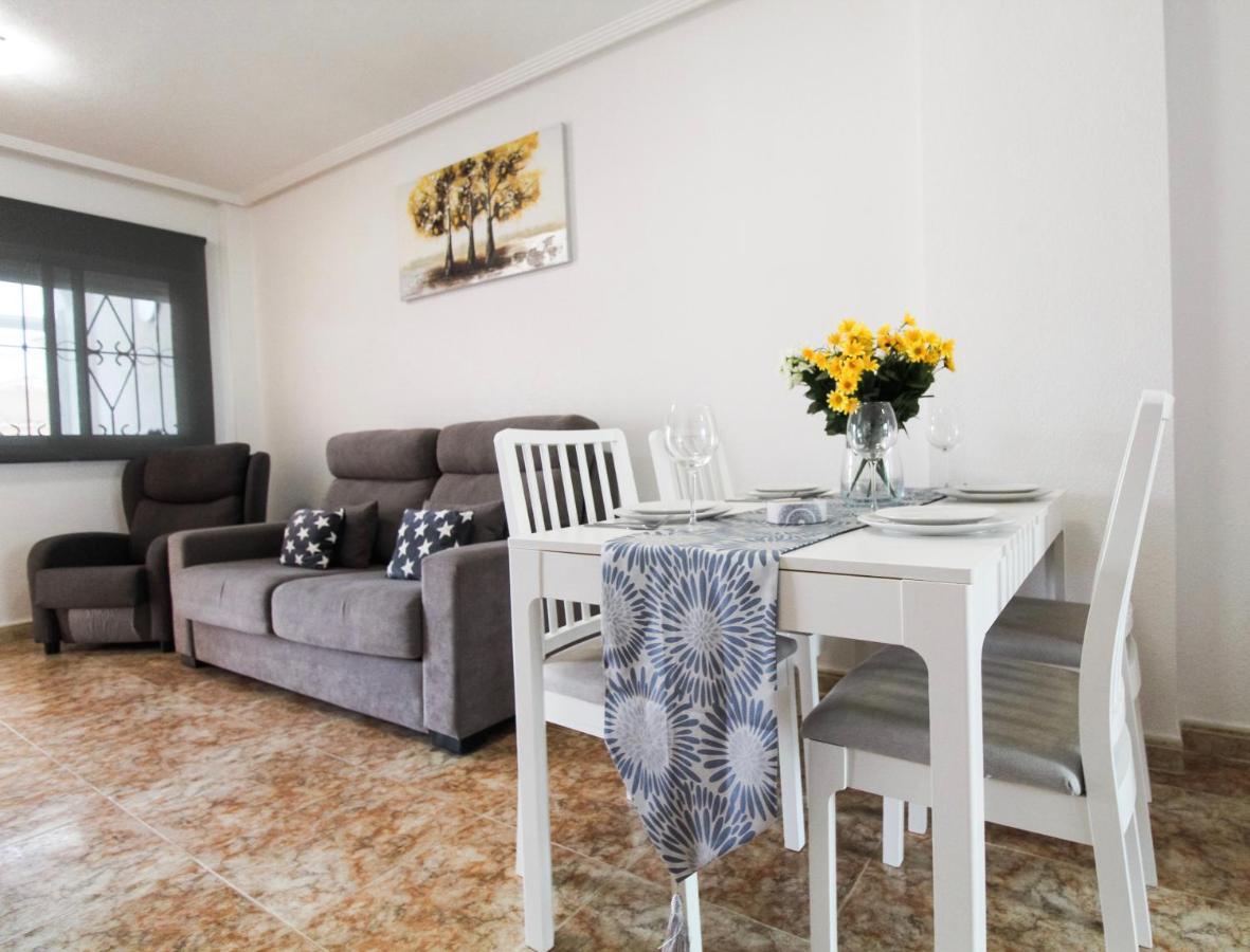 New Apartment In Torrevieja , Punta Prima Orihuela Costa With Pool Buitenkant foto